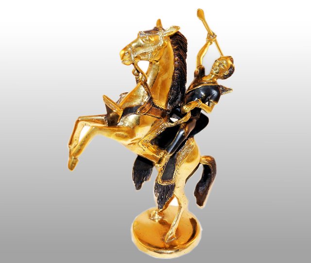 布吉納法索狄亞羅議長致贈馬與戰士銅雕13196相關照片