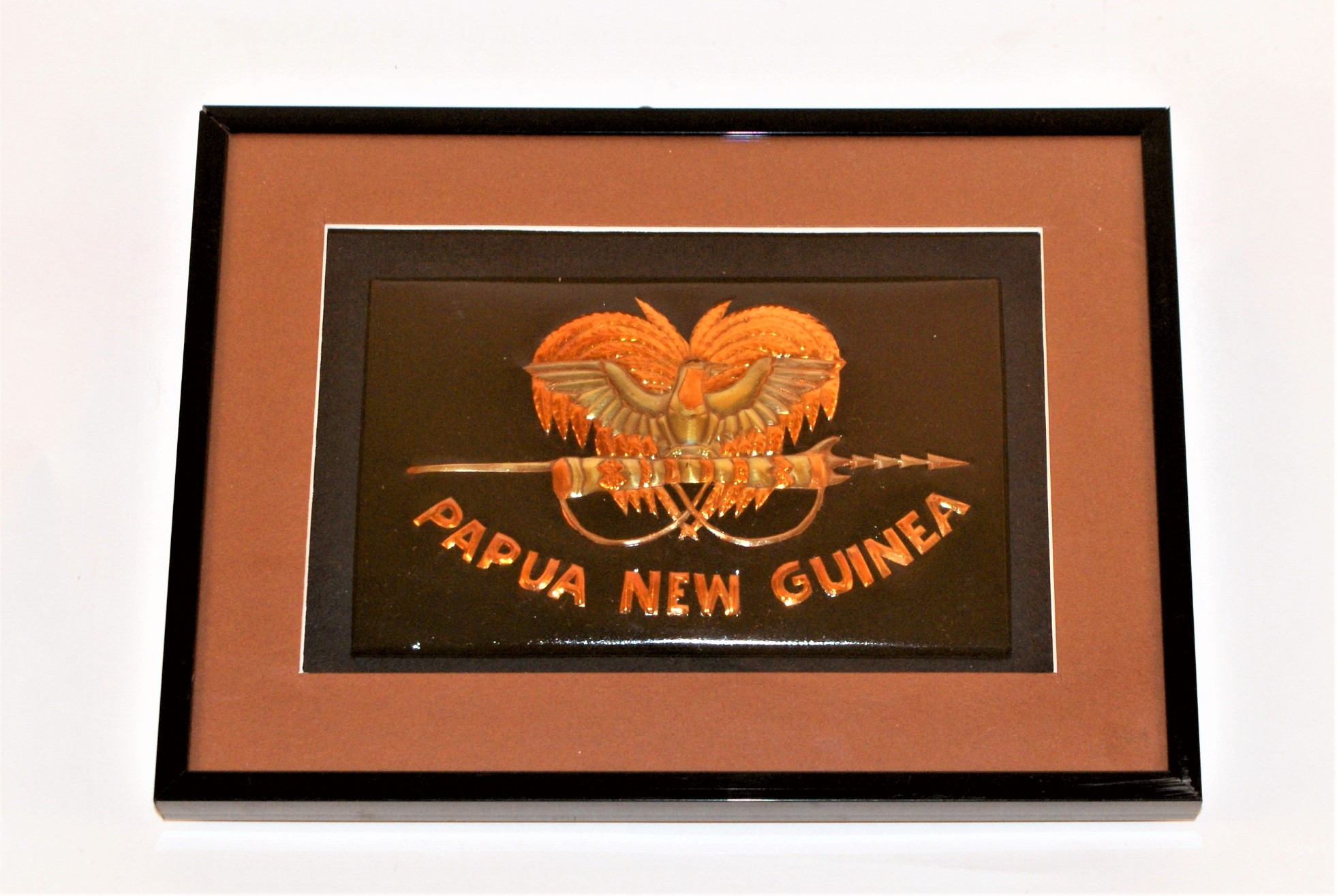 巴布亞紐幾內亞國會議員塔巴致贈-天堂鳥吊圖15777相關照片