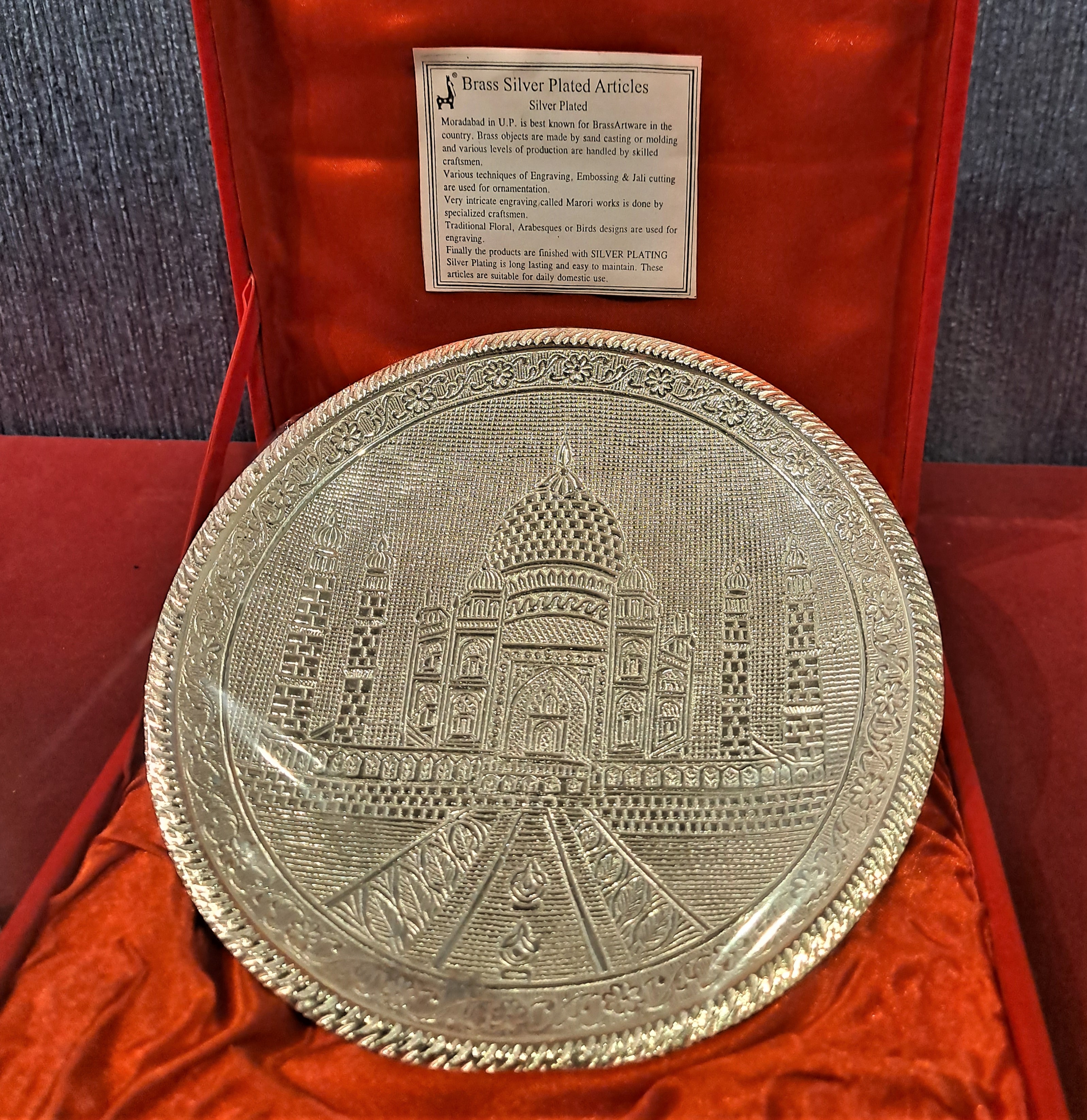 印度國會議員米納致贈-銀製紀念盤相關照片