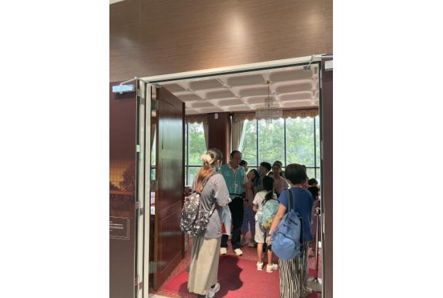 私立書翻貓音樂美語短期補習班一行參觀博物館活動照片